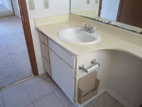 184 Village Circle Dr, Lompoc, CA 93436 photo 4