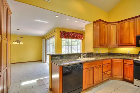 5759 Berkeley Rd, Goleta, CA 93117 photo 5