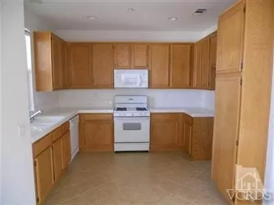 3833 Shelley Pl, Oxnard, CA 93033 photo 2