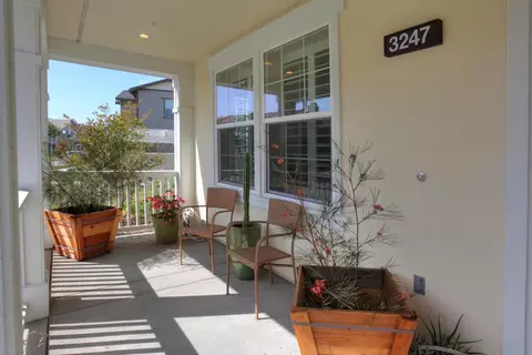3247 London Ln, Oxnard, CA 93036 photo 3