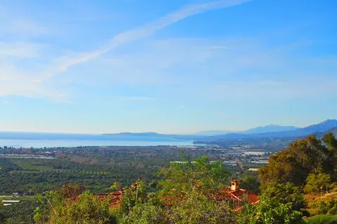 7373 Shepard Mesa Rd, Carpinteria, CA 93013 photo 1