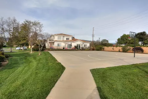 80 Sommer Ln, Goleta, CA 93117 photo 6