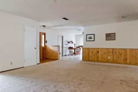 11291 Oakcrest Ave, Ojai, CA 93023 photo 3