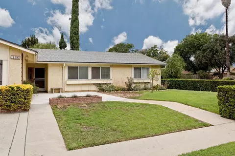 11291 Oakcrest Ave, Ojai, CA 93023 photo 2