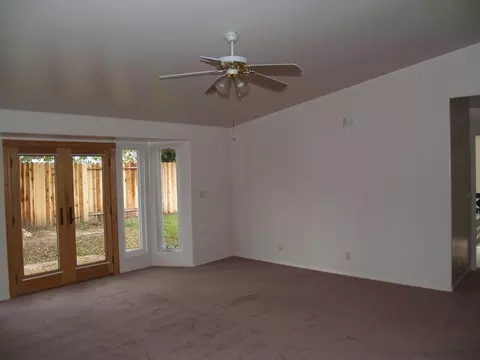 5437 Shemara St, Carpinteria, CA 93013 photo 9