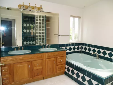 5437 Shemara St, Carpinteria, CA 93013 photo 10