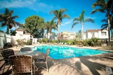 1313 Ostrich Hill Rd, Oxnard, CA 93036 photo 2