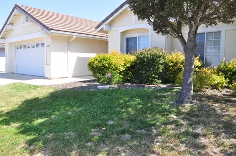 1028 Armstrong St, Lompoc, CA 93436 photo 3