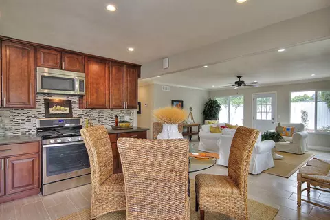 1431 Tomol St, Carpinteria, CA 93013 photo 6