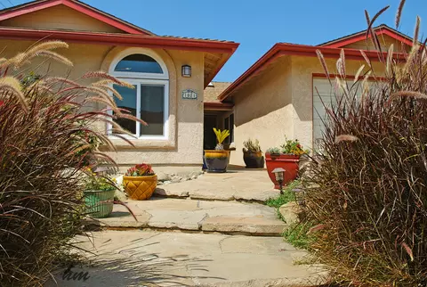 1021 W Lime Ave, Lompoc, CA 93436 photo 2