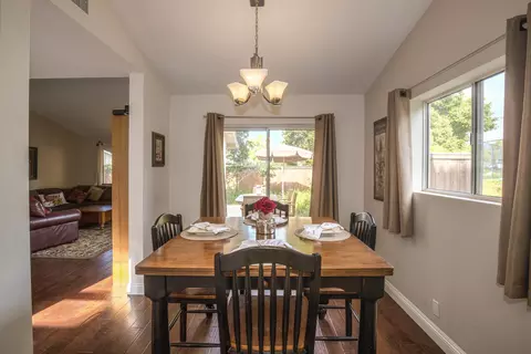 6032 Suellen Ct, Goleta, CA 93117 photo 4