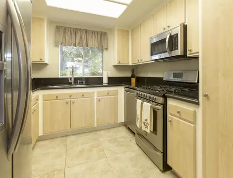 6032 Suellen Ct, Goleta, CA 93117 photo 7