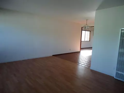 1333 Linhere St, Carpinteria, CA 93013 photo 3