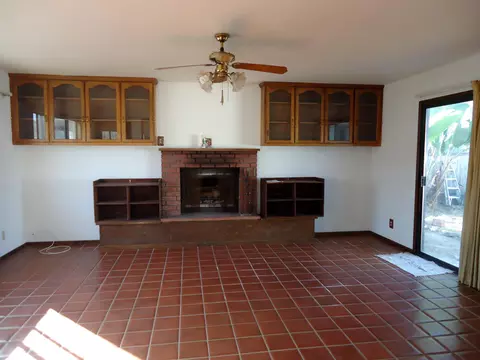 1333 Linhere St, Carpinteria, CA 93013 photo 2