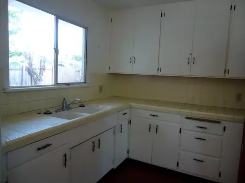 1333 Linhere St, Carpinteria, CA 93013 photo 5