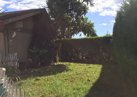 1482 Eucalyptus St, Carpinteria, CA 93013 photo 2