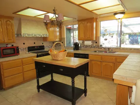 3031 Oak Pointe Dr, Lompoc, CA 93436 photo 10