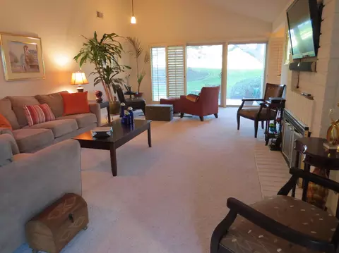 72 Stanford Cir, Lompoc, CA 93436 photo 2