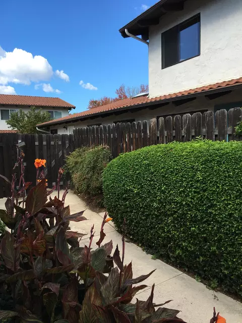 180 Kingston Ave #E, Goleta, CA 93117 photo 1