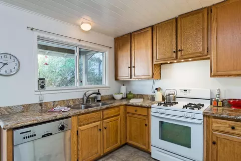 310 E Aliso St, Ojai, CA 93023 photo 9