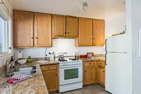 310 E Aliso St, Ojai, CA 93023 photo 8