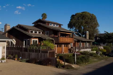 4772 3rd St #B, Carpinteria, CA 93013 photo 1