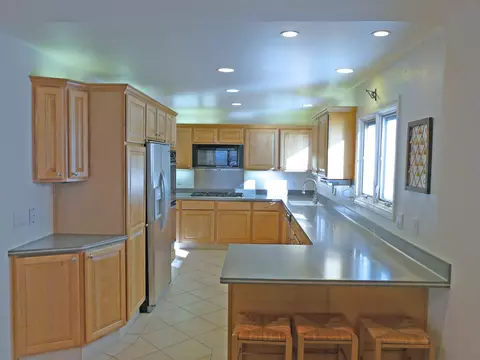261 Ancona Ave, Goleta, CA 93117 photo 9