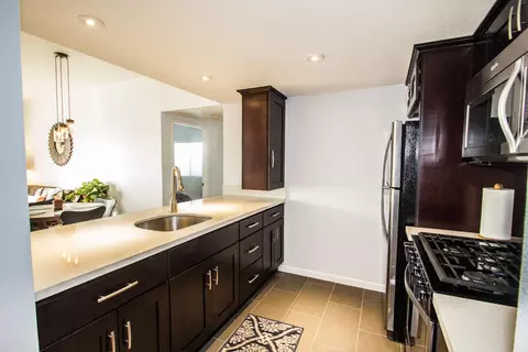 865 S B St #E2, Oxnard, CA 93030 photo 9