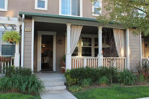 640 Flathead River St, Oxnard, CA 93036 photo 2