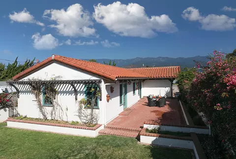 4921 3rd St, Carpinteria, CA 93013 photo 2