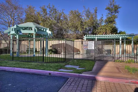 4240 Carpinteria Ave #3, Carpinteria, CA 93013 photo 3