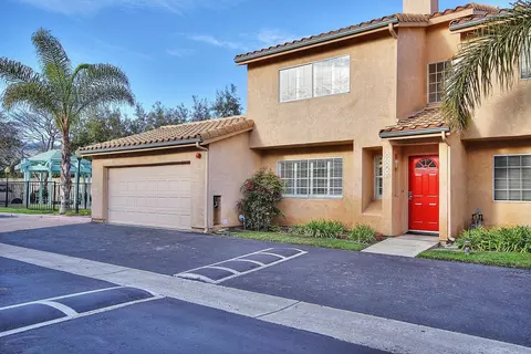4240 Carpinteria Ave #3, Carpinteria, CA 93013 photo 2