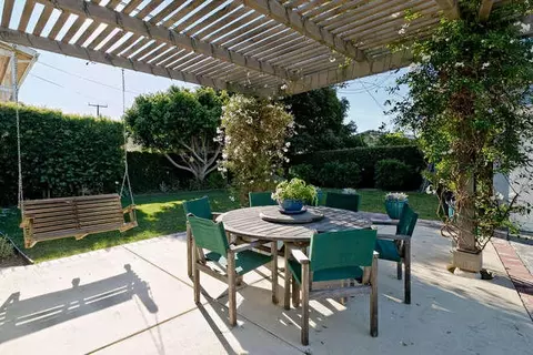3158 Strathmore Dr, Ventura, CA 93003 photo 18
