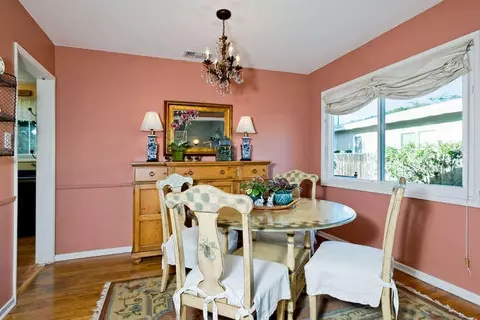 3158 Strathmore Dr, Ventura, CA 93003 photo 6