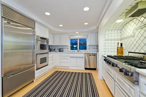 3257 Ocean Dr, Oxnard, CA 93035 photo 9
