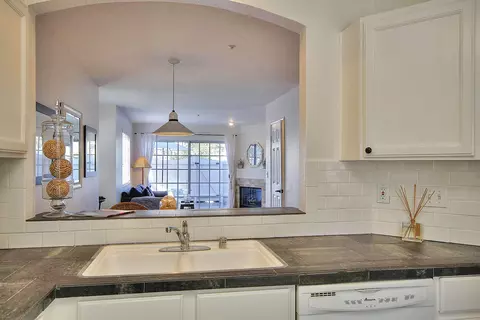 4692 Carpinteria Ave #9, Carpinteria, CA 93013 photo 6