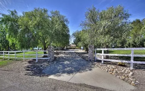 2575 Latigo Dr, Solvang, CA 93463 photo 2