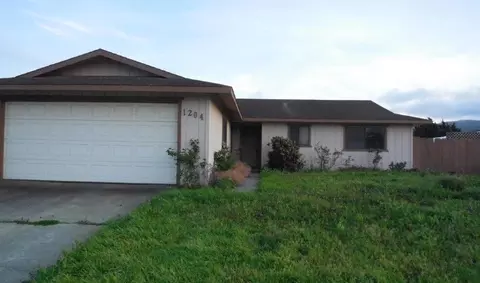 1204 W Oak Ave, Lompoc, CA 93436 photo 2