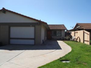 915 Oleander St, Lompoc, CA 93436 photo 1