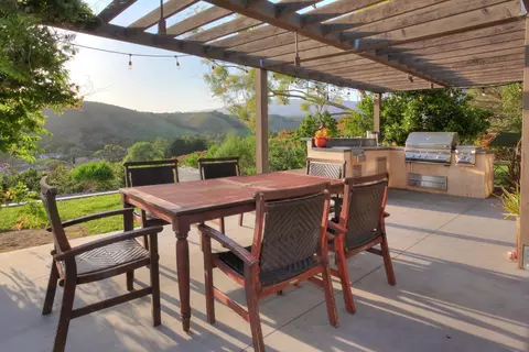 270 Vereda Pradera, Goleta, CA 93117 photo 21
