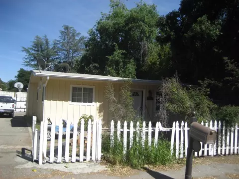 512 Lion St, Ojai, CA 93023 photo 1