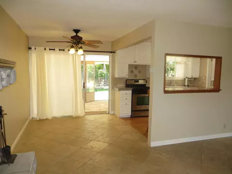 237 Spring St, Ventura, CA 93001 photo 4