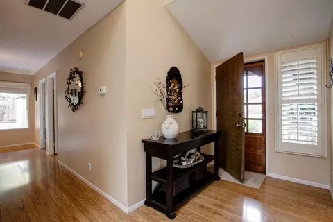 118 Wormwood St, Ojai, CA 93023 photo 2