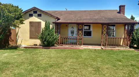 424 N L St, Lompoc, CA 93436 photo 2