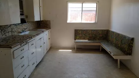 424 N L St, Lompoc, CA 93436 photo 4