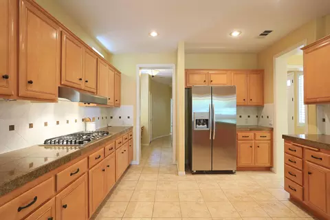 5030 Amalfi Way, Oxnard, CA 93035 photo 13