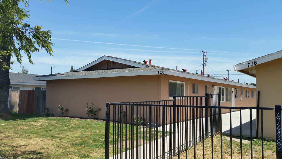 736 N E St, Lompoc, CA 93436 photo 4