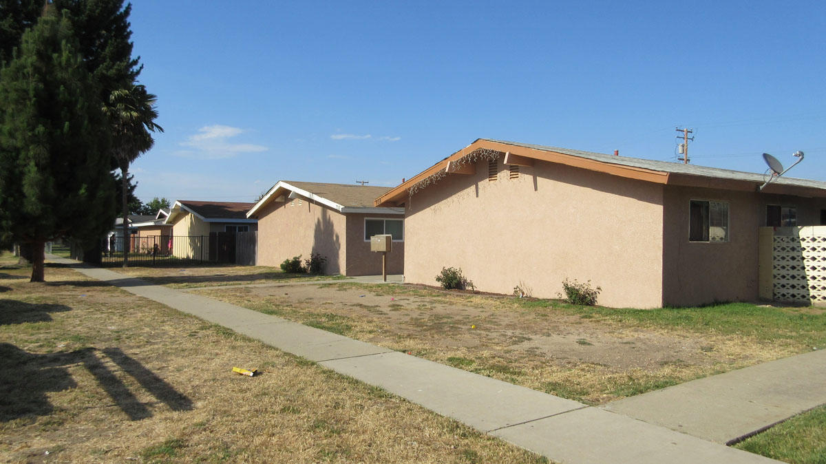 736 N E St, Lompoc, CA 93436 photo 2