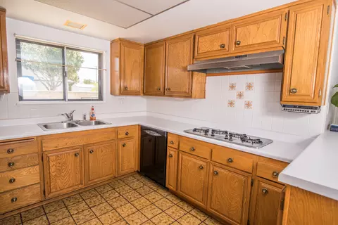 809 N C St, Lompoc, CA 93436 photo 5