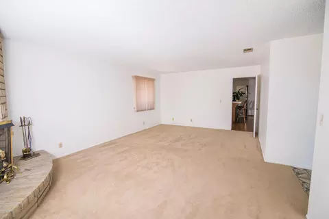 809 N C St, Lompoc, CA 93436 photo 2